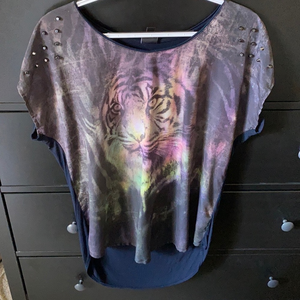 Tiger studded graphic tee